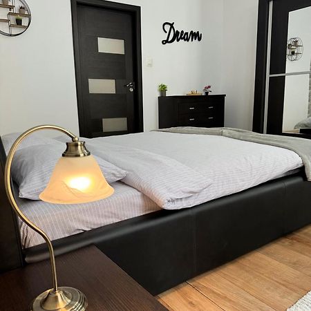 Ada'S Luxury Apartament&Studio - Old City Brasov Ngoại thất bức ảnh