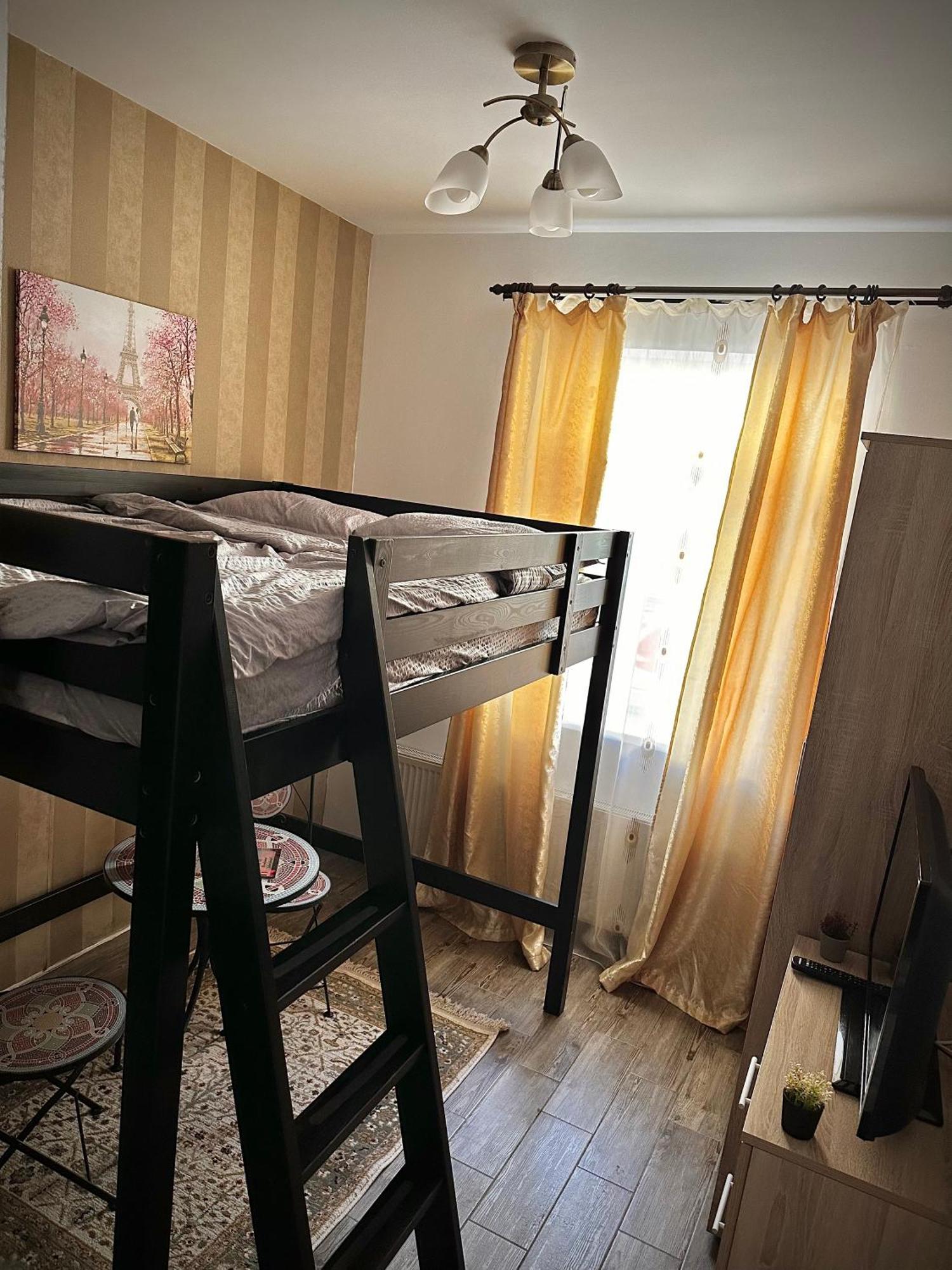 Ada'S Luxury Apartament&Studio - Old City Brasov Ngoại thất bức ảnh
