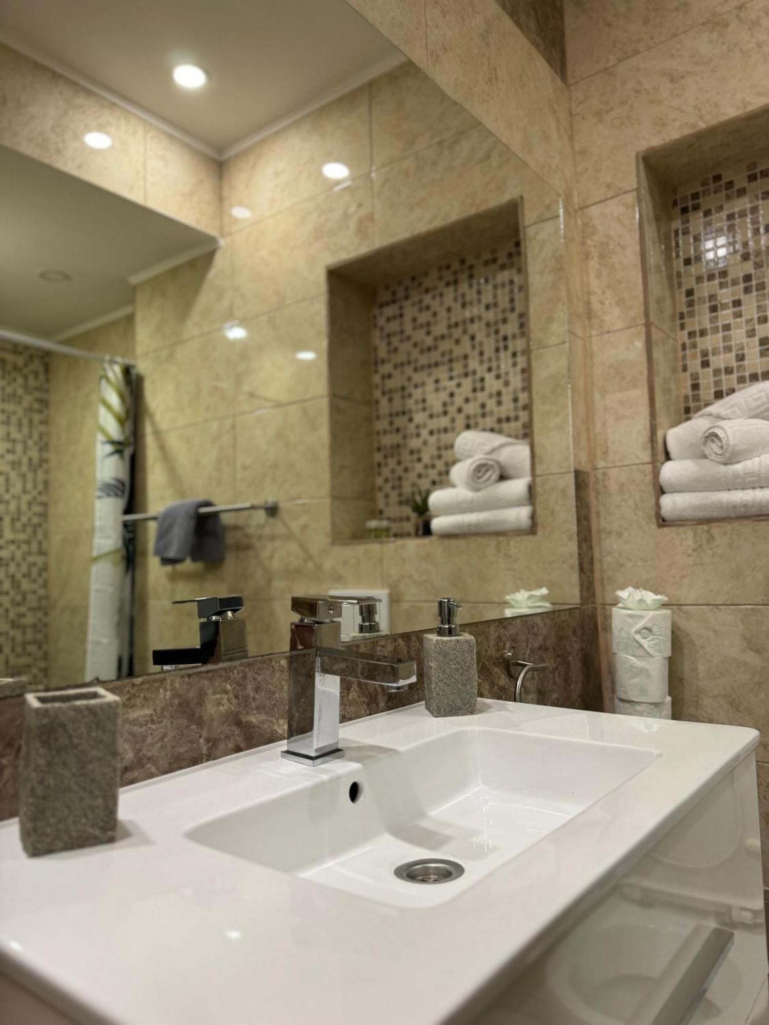 Ada'S Luxury Apartament&Studio - Old City Brasov Ngoại thất bức ảnh